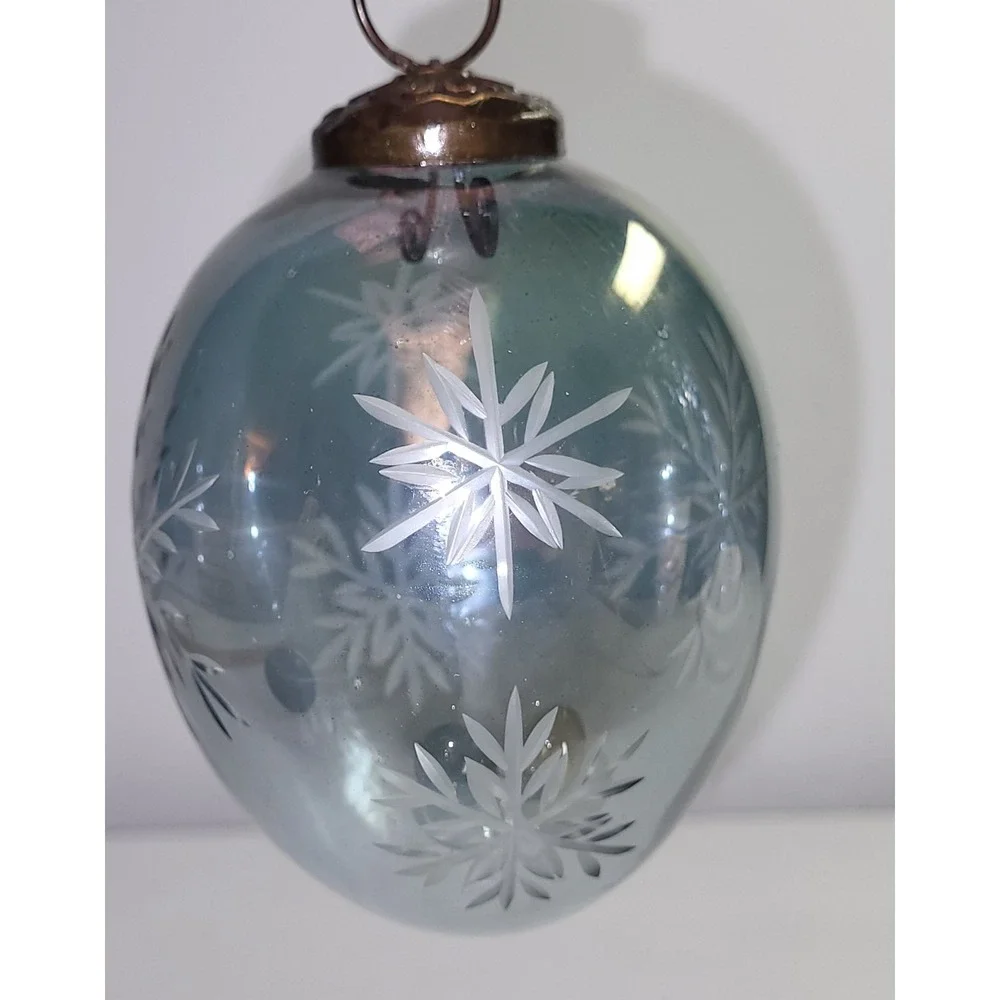 Vintage Hand‑Blown Glass Christmas Ornaments Etched Snowflake German/Czech MCM